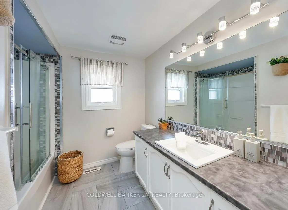 Photo 33 of 23 Freeland Avenue, Clarington, Bowmanville — HOMEH