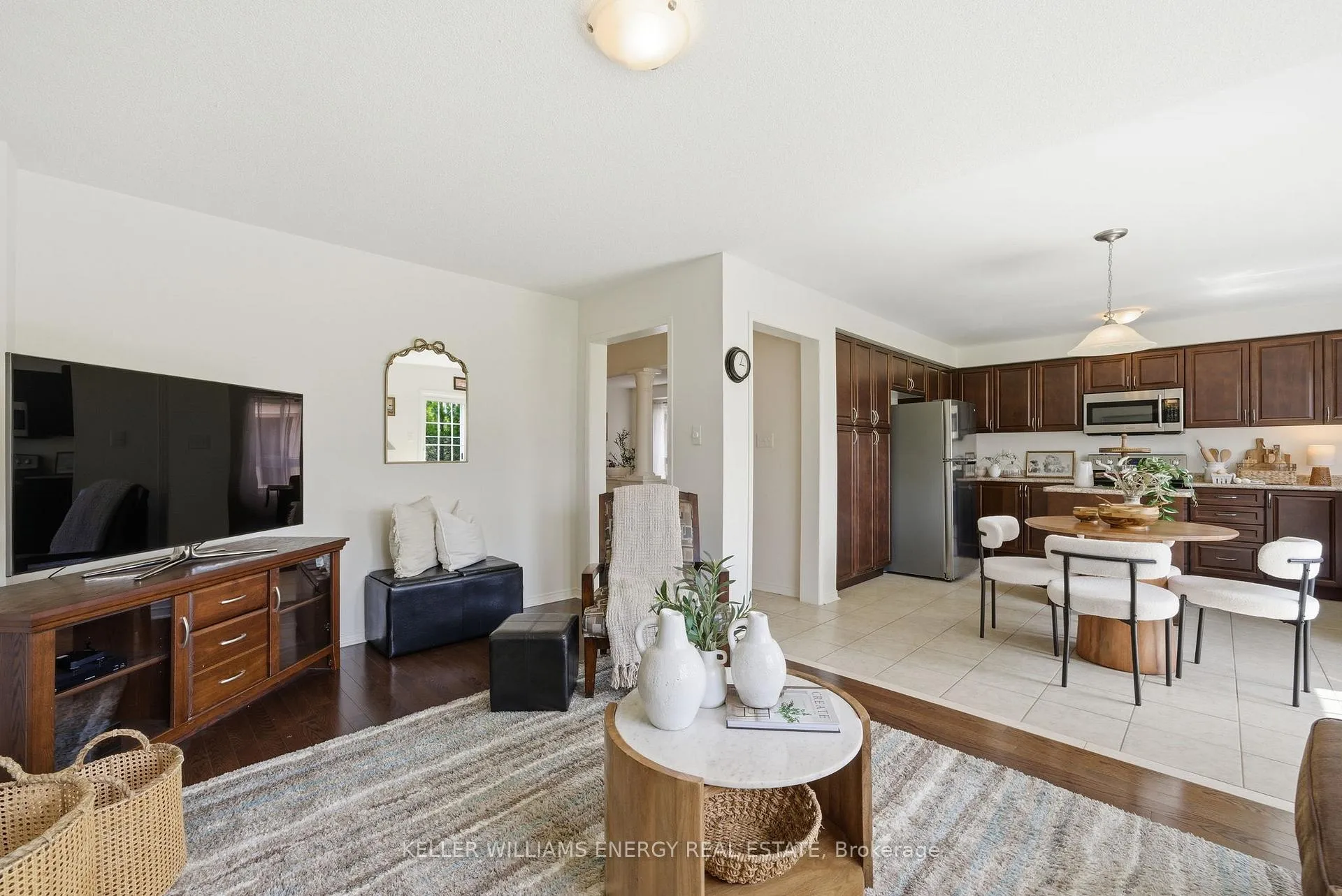 Photo 9 of 1748 Gower Drive, Oshawa, Taunton — HOMEH
