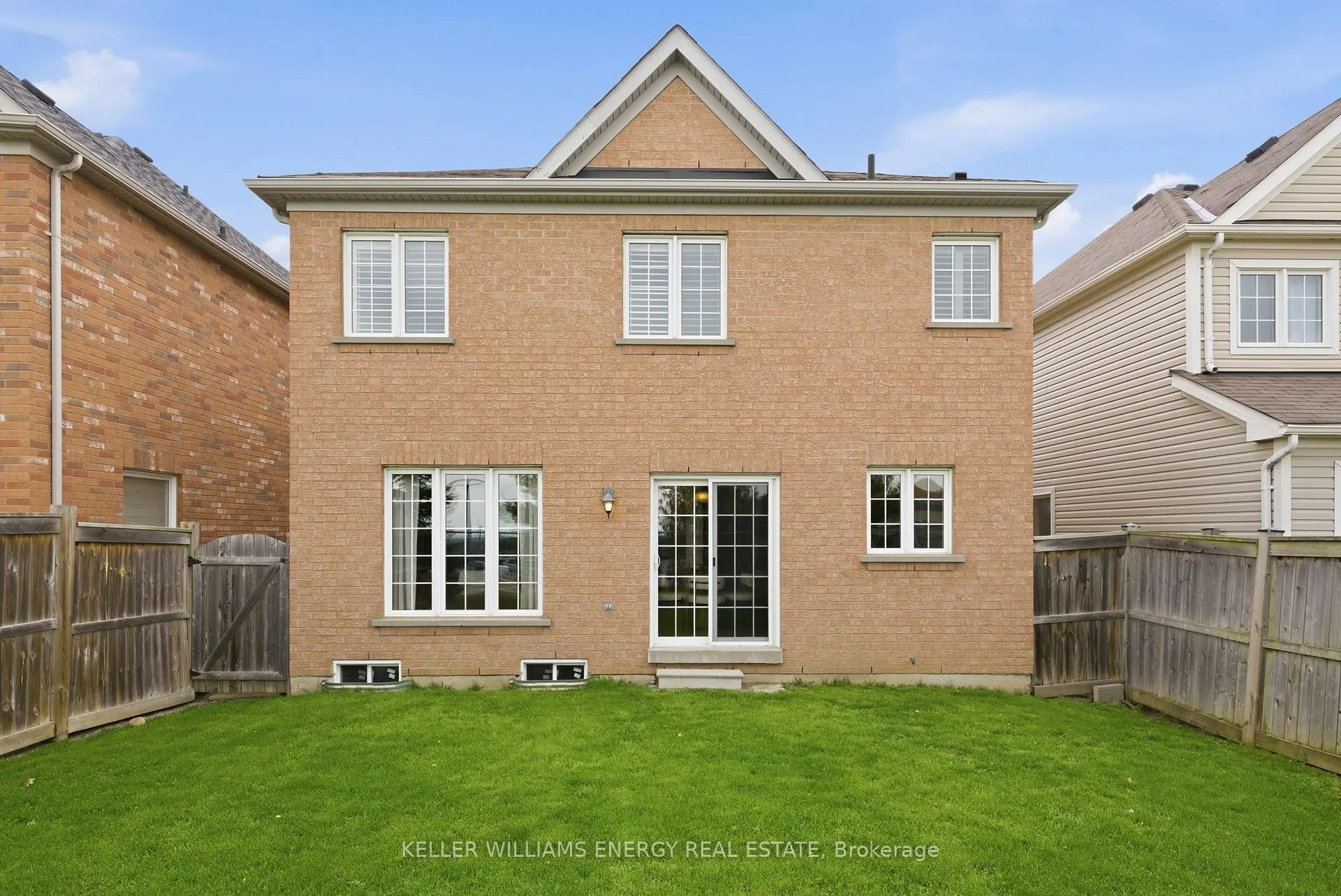 Photo 30 of 1748 Gower Drive, Oshawa, Taunton — HOMEH