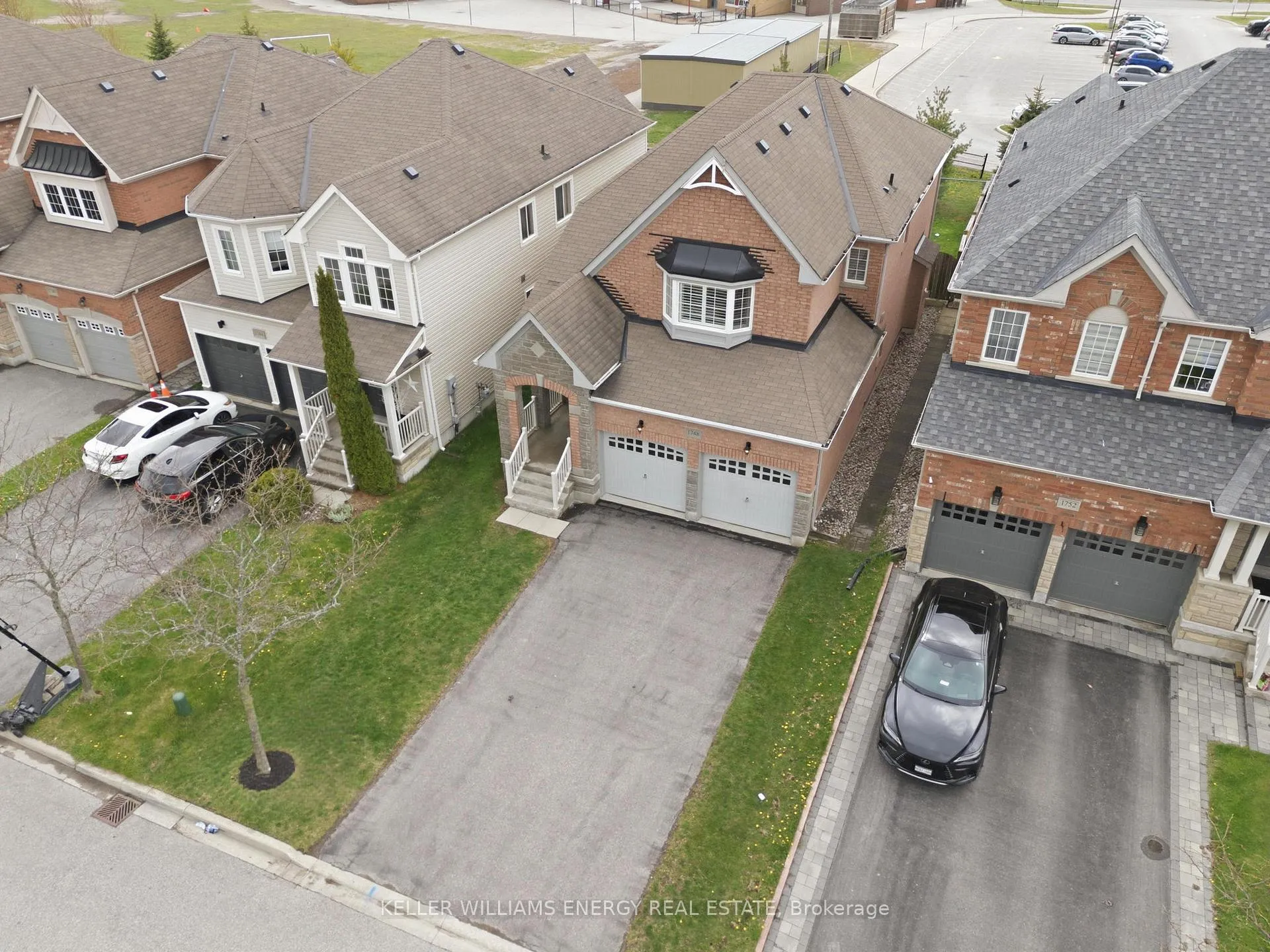 Photo 35 of 1748 Gower Drive, Oshawa, Taunton — HOMEH