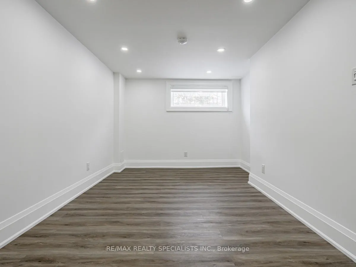 Photo 17 of Unit BSMT, 12 Deeth Drive, Etobicoke, Humber Heights — HOMEH