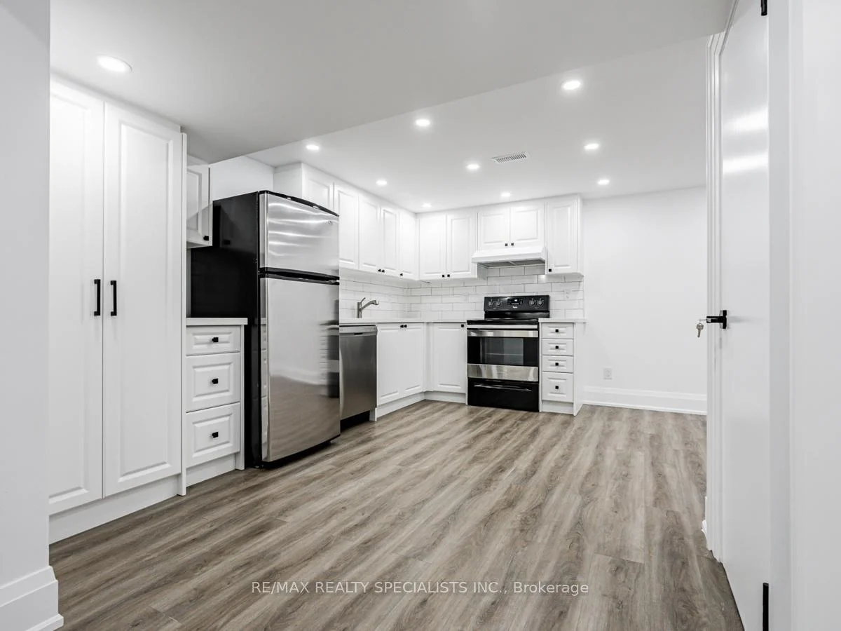 Photo 10 of Unit BSMT, 12 Deeth Drive, Etobicoke, Humber Heights — HOMEH