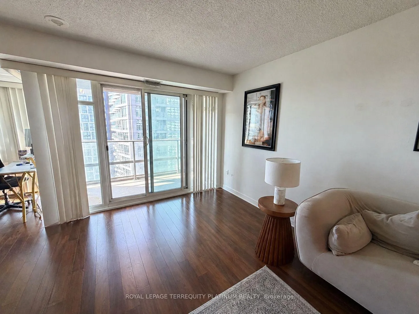Photo 3 of Unit 2703, 2191 Yonge Street, Toronto, Mount Pleasant East — HOMEH