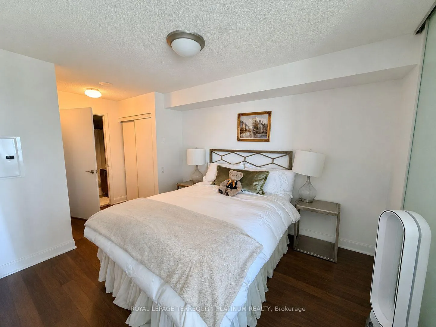 Photo 8 of Unit 2703, 2191 Yonge Street, Toronto, Mount Pleasant East — HOMEH
