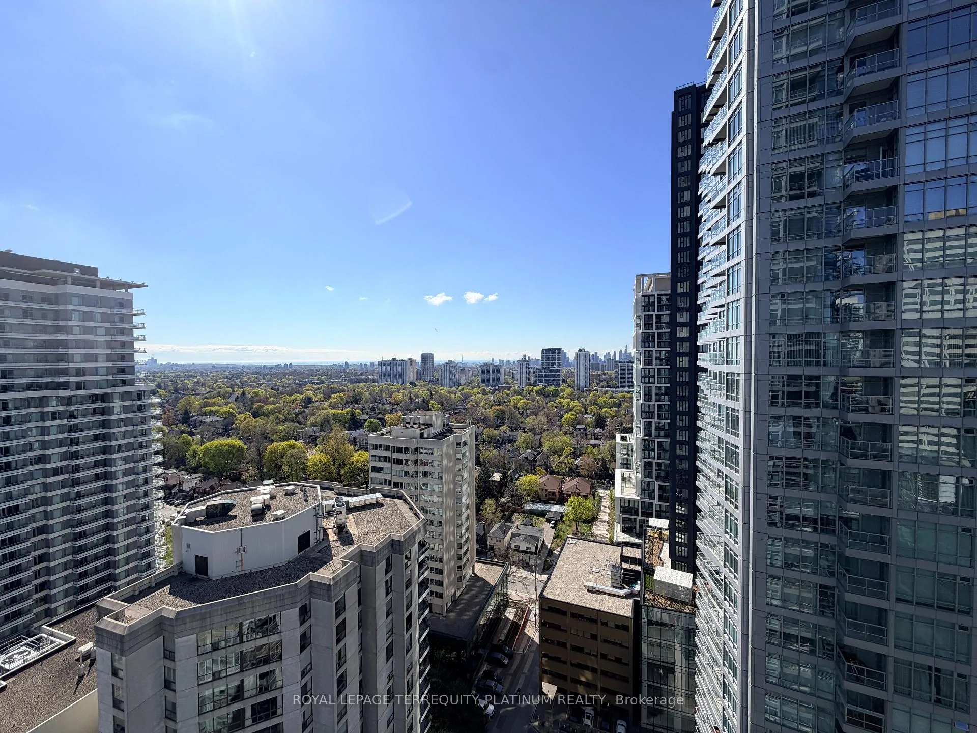 Photo 9 of Unit 2703, 2191 Yonge Street, Toronto, Mount Pleasant East — HOMEH