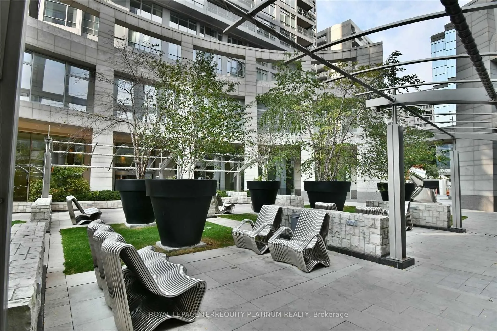Photo 14 of Unit 2703, 2191 Yonge Street, Toronto, Mount Pleasant East — HOMEH