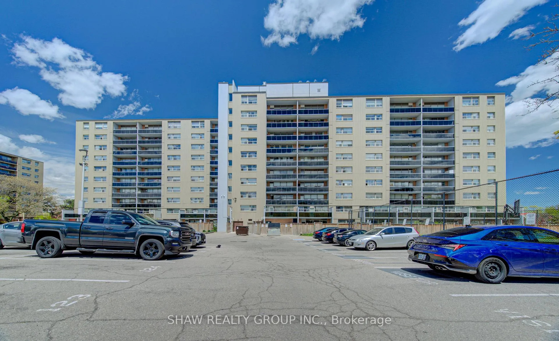 Photo 1 of Unit 914, 15 Albright Road, Hamilton, Vincent — HOMEH