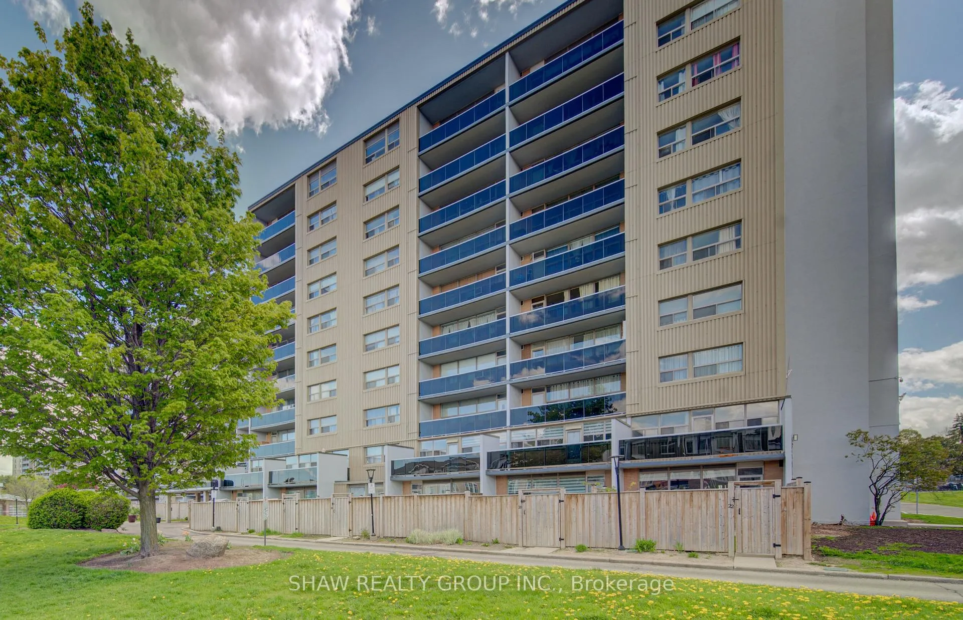 Photo 5 of Unit 914, 15 Albright Road, Hamilton, Vincent — HOMEH