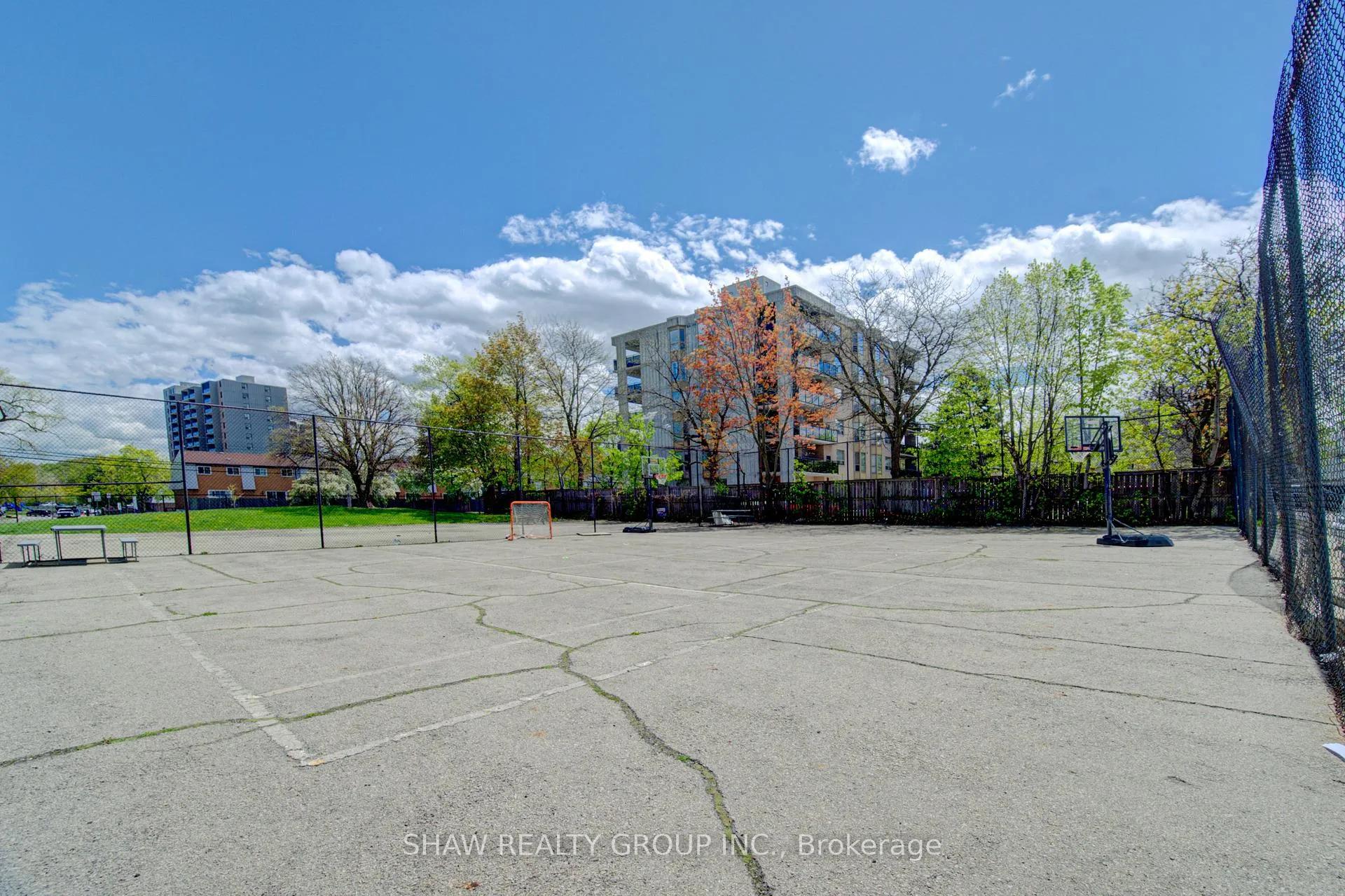 Photo 7 of Unit 914, 15 Albright Road, Hamilton, Vincent — HOMEH