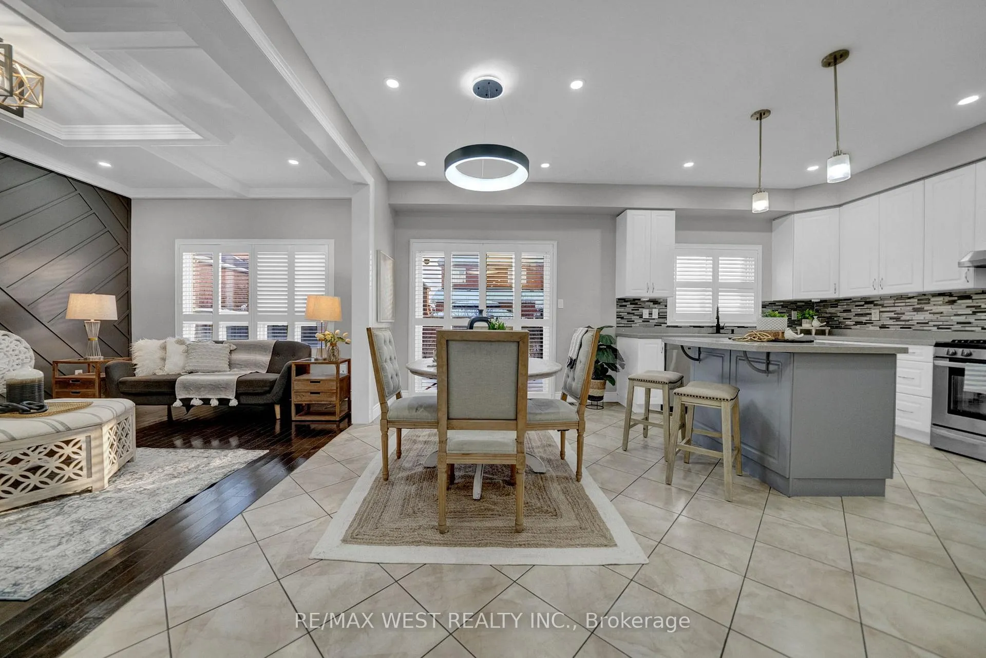Photo 11 of 1043 Coldstream Drive, Oshawa, Taunton — HOMEH