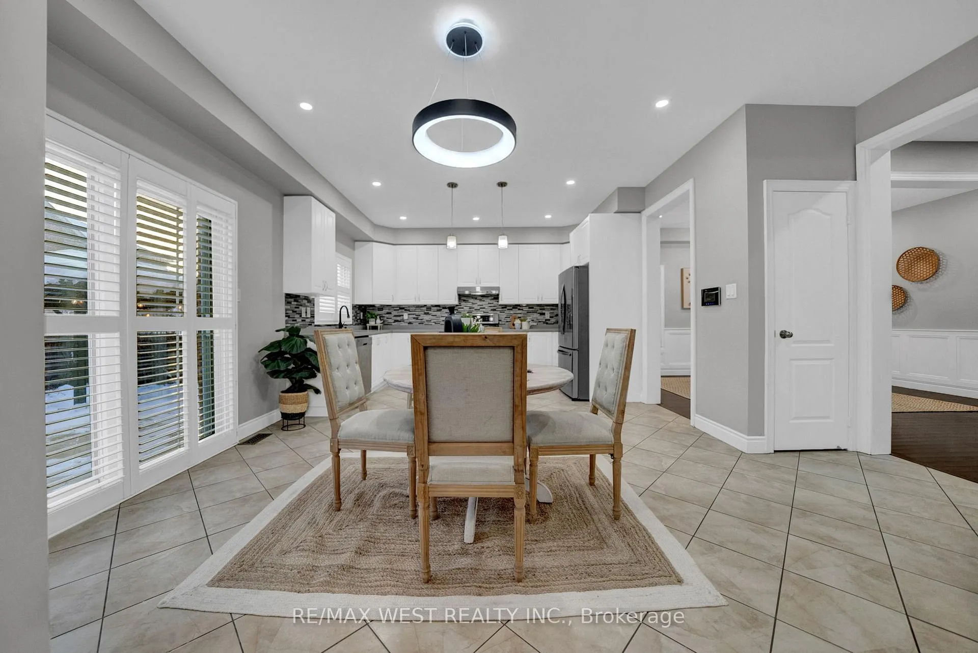 Photo 13 of 1043 Coldstream Drive, Oshawa, Taunton — HOMEH
