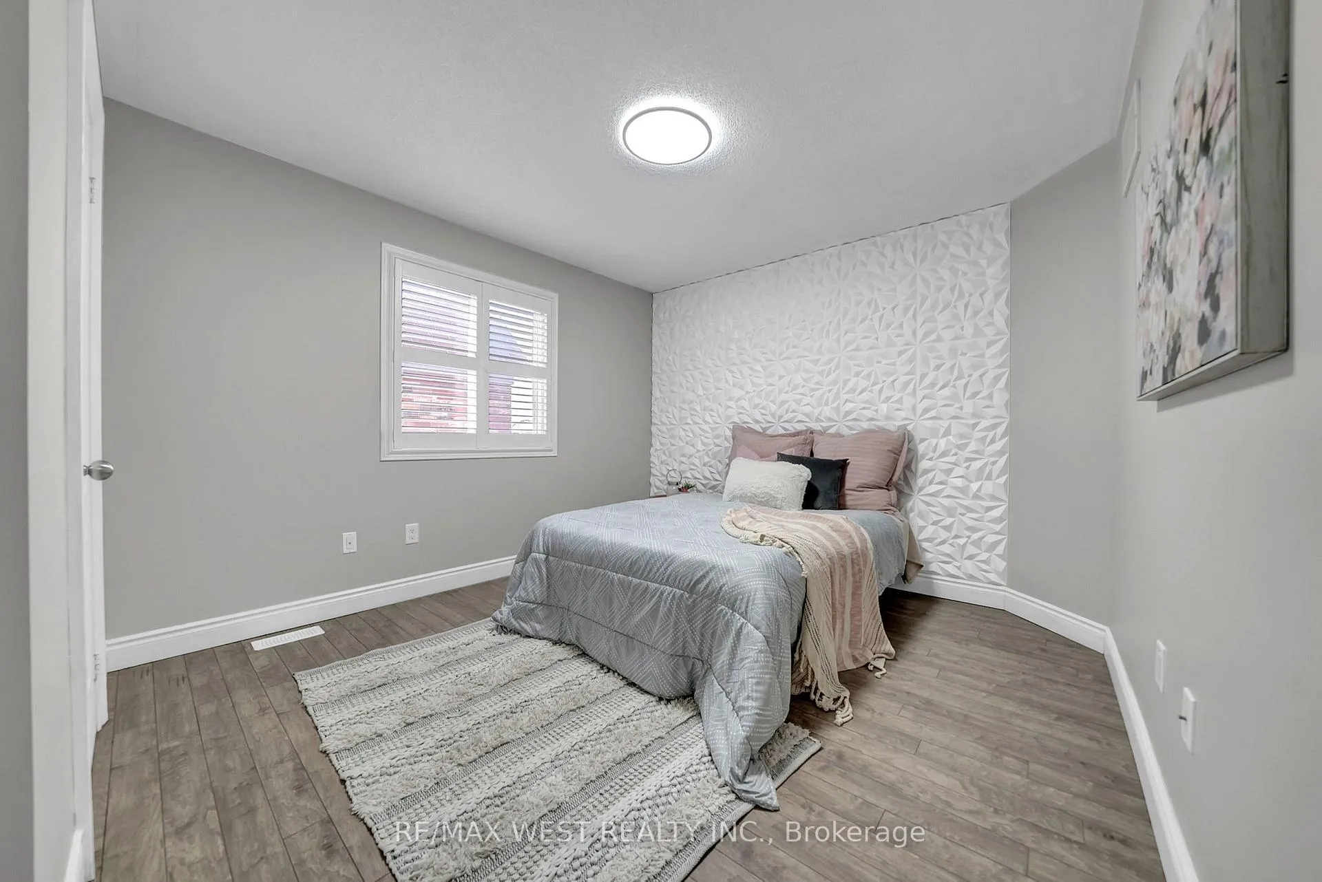 Photo 25 of 1043 Coldstream Drive, Oshawa, Taunton — HOMEH