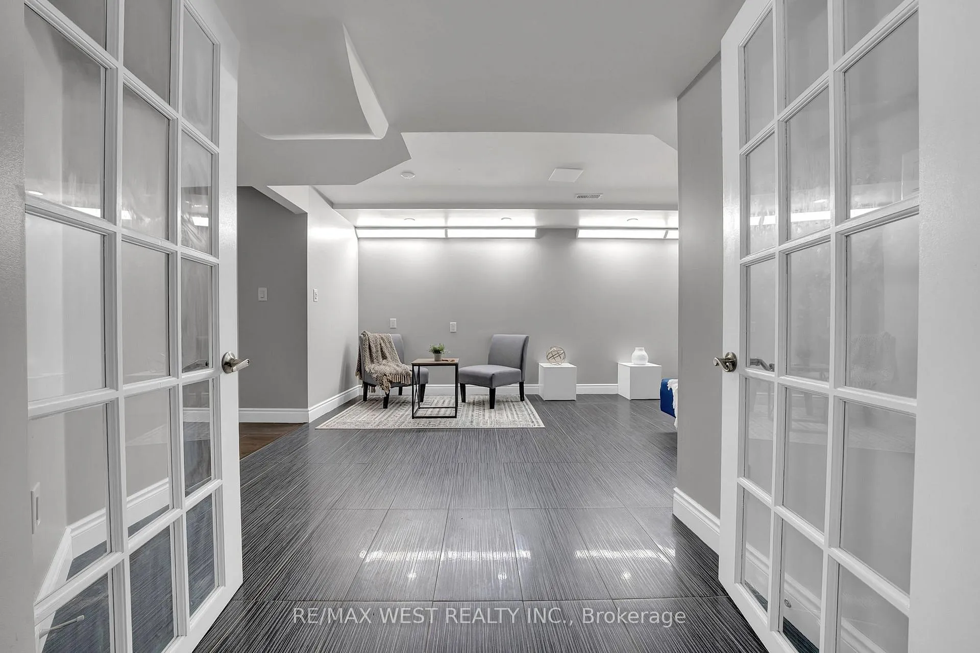 Photo 37 of 1043 Coldstream Drive, Oshawa, Taunton — HOMEH