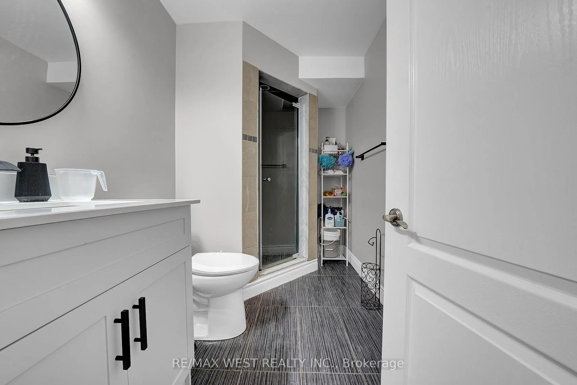 Photo 41 of 1043 Coldstream Drive, Oshawa, Taunton — HOMEH