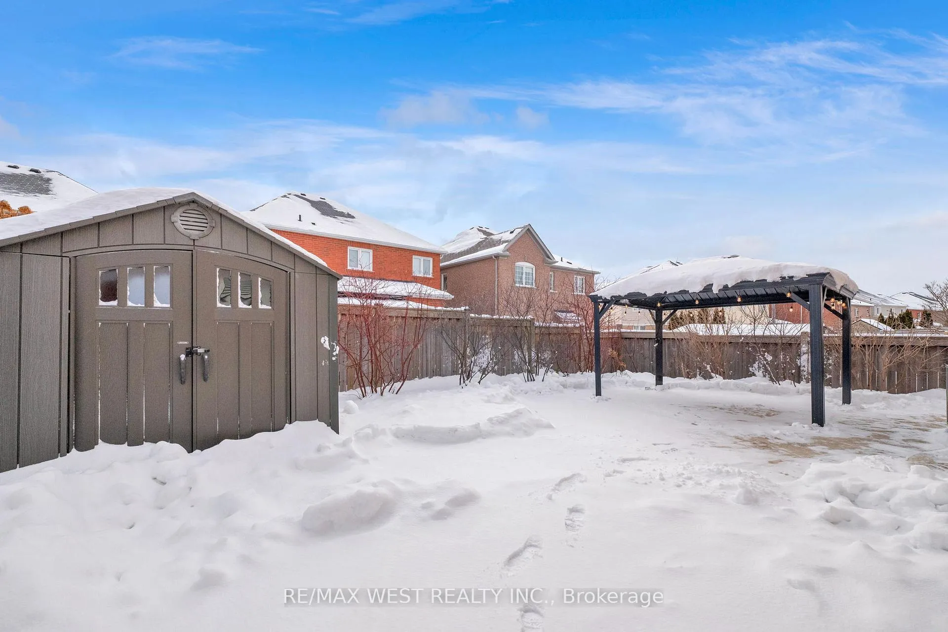 Photo 46 of 1043 Coldstream Drive, Oshawa, Taunton — HOMEH