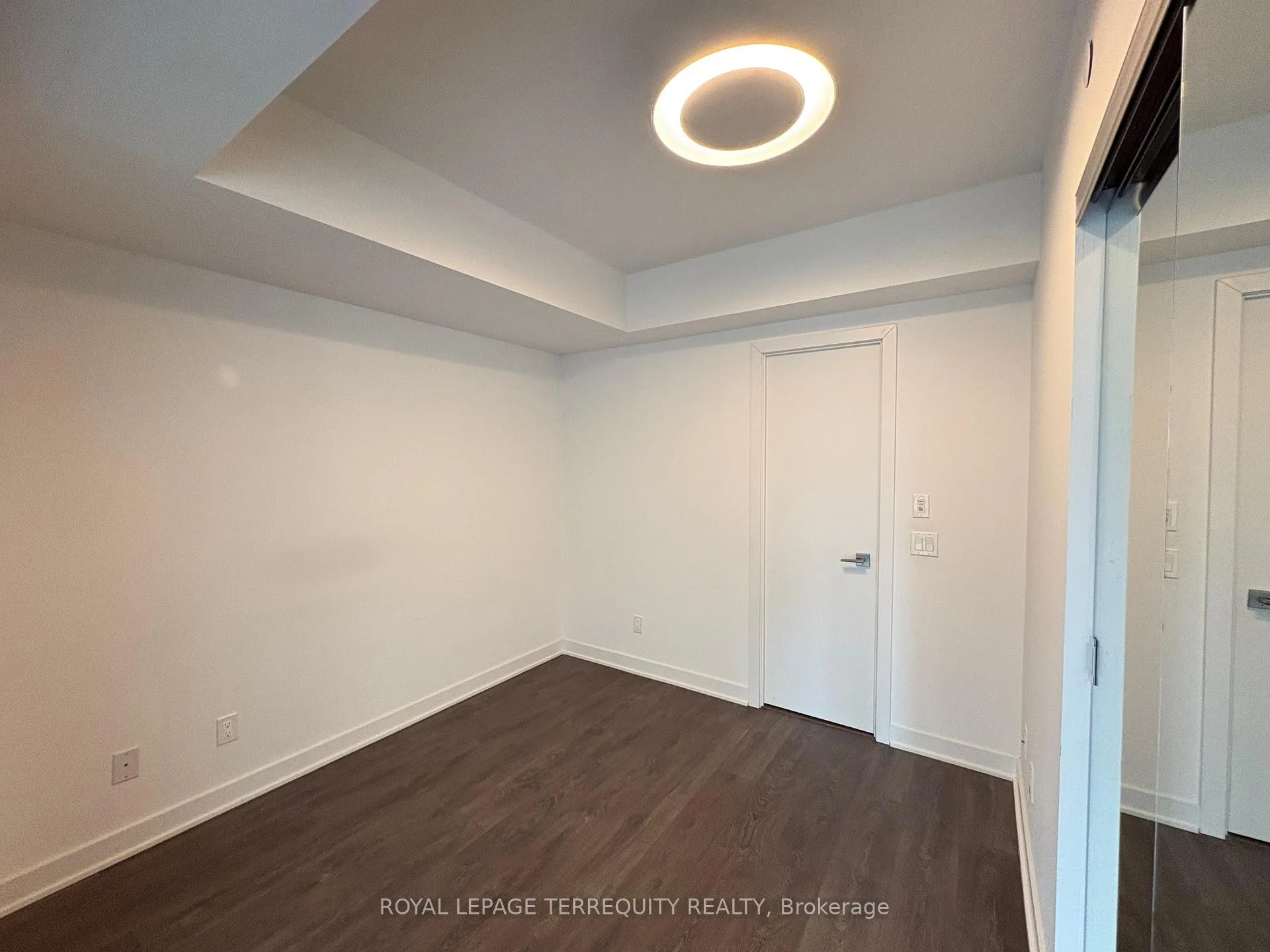 Photo 8 of Unit 1609, 188 Cumberland Street, Toronto, The Annex — HOMEH