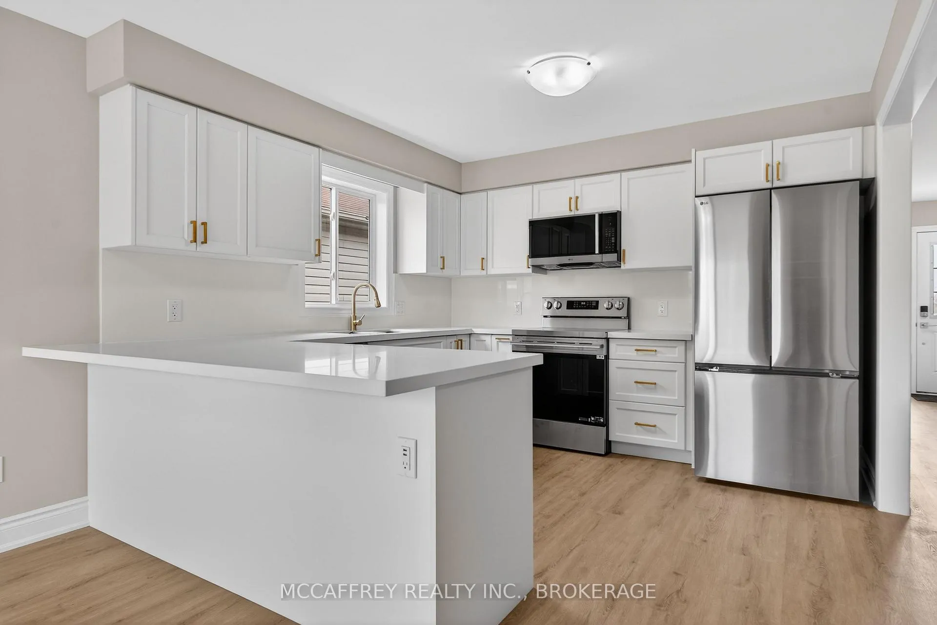 Photo 12 of 25 Kanvers Way, Greater Napanee — HOMEH