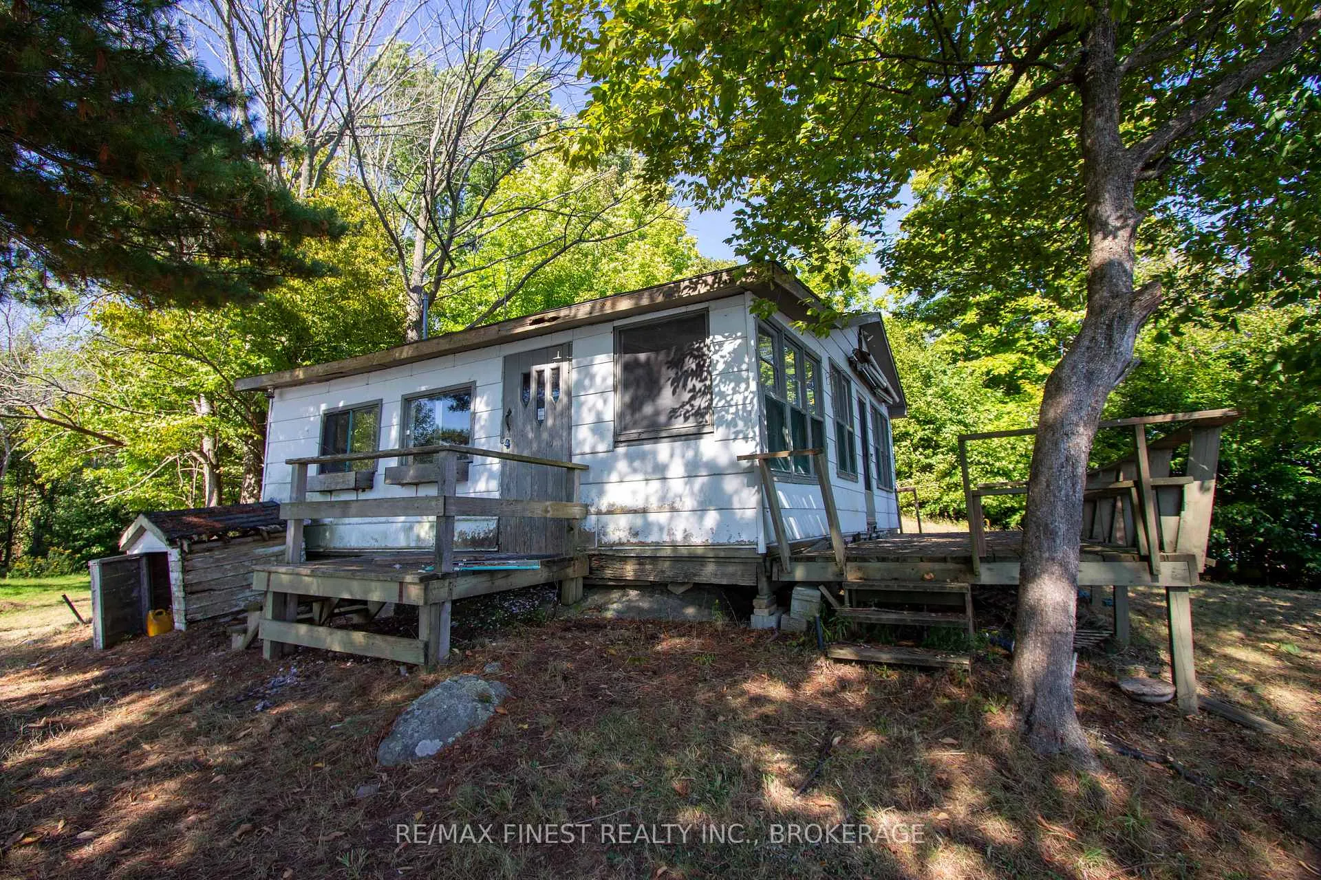 Photo 23 of 4049 Hiawatha Lane, Frontenac, Frontenac South — HOMEH