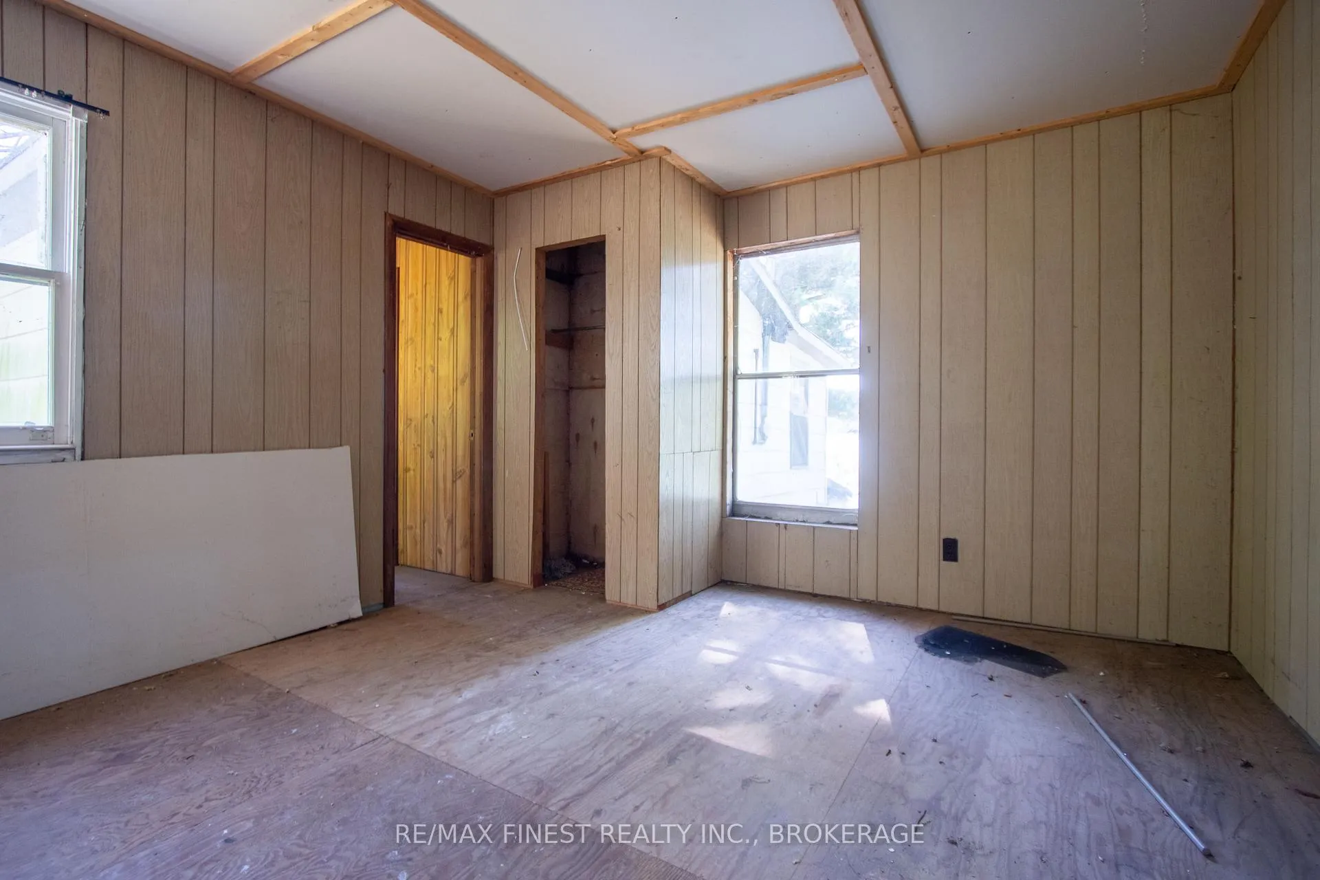 Photo 29 of 4049 Hiawatha Lane, Frontenac, Frontenac South — HOMEH