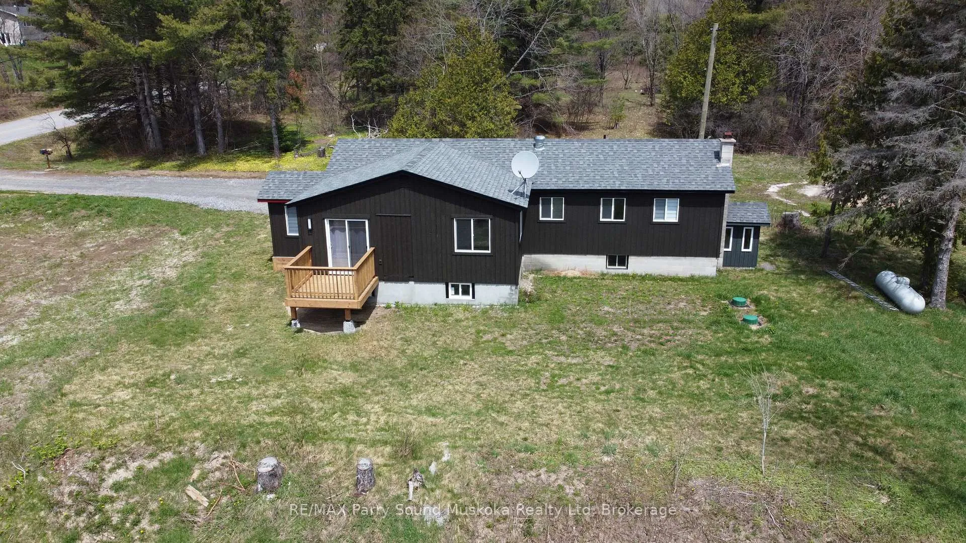 Photo 4 of 582 Turtle Lake Road, Seguin — HOMEH