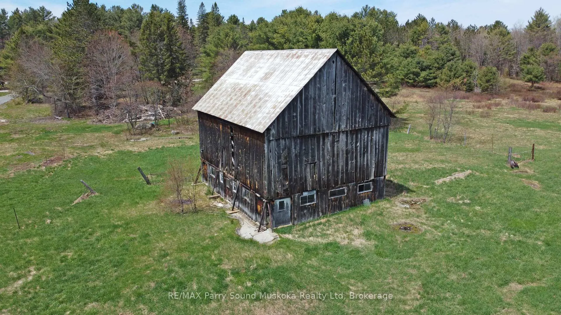 Photo 8 of 582 Turtle Lake Road, Seguin — HOMEH