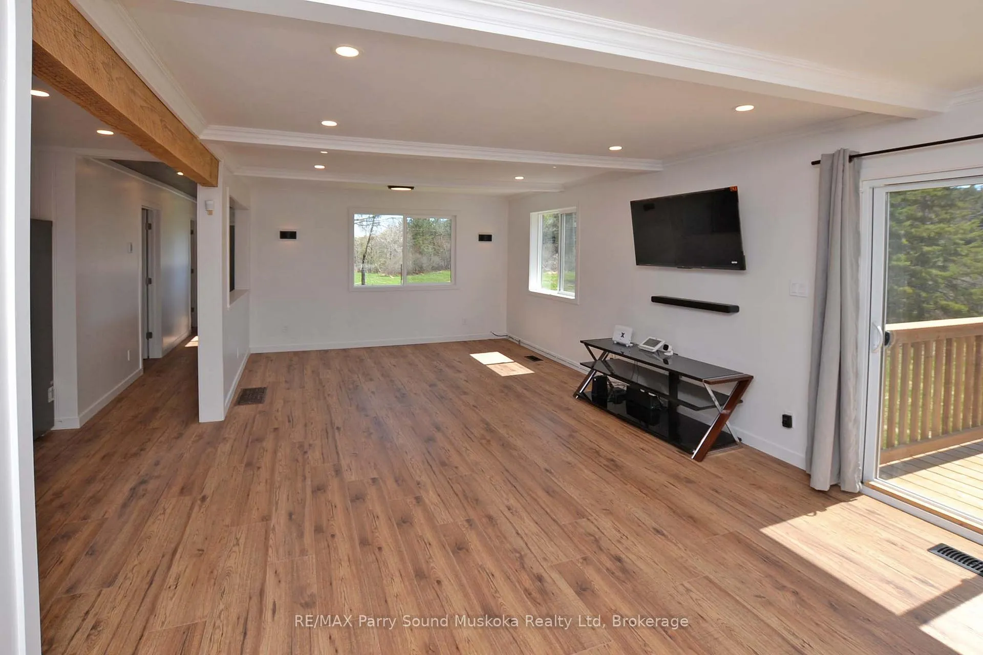 Photo 11 of 582 Turtle Lake Road, Seguin — HOMEH