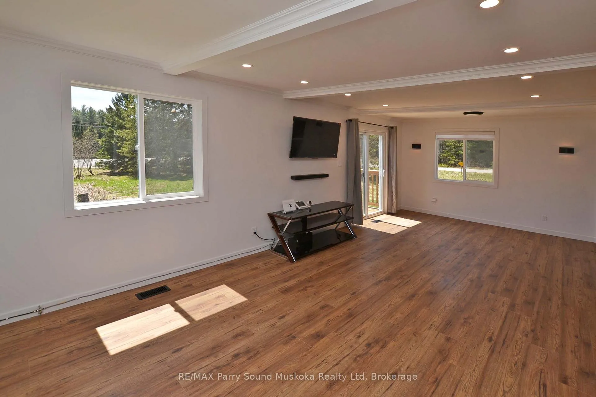 Photo 13 of 582 Turtle Lake Road, Seguin — HOMEH