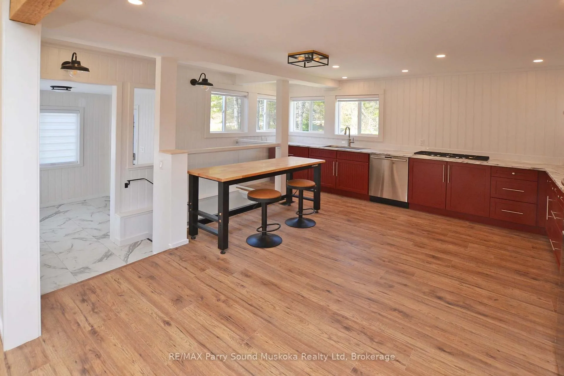 Photo 18 of 582 Turtle Lake Road, Seguin — HOMEH
