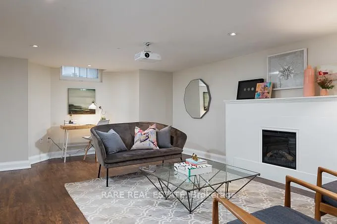Photo 2 of 463 Donlands Avenue, Toronto, East York — HOMEH