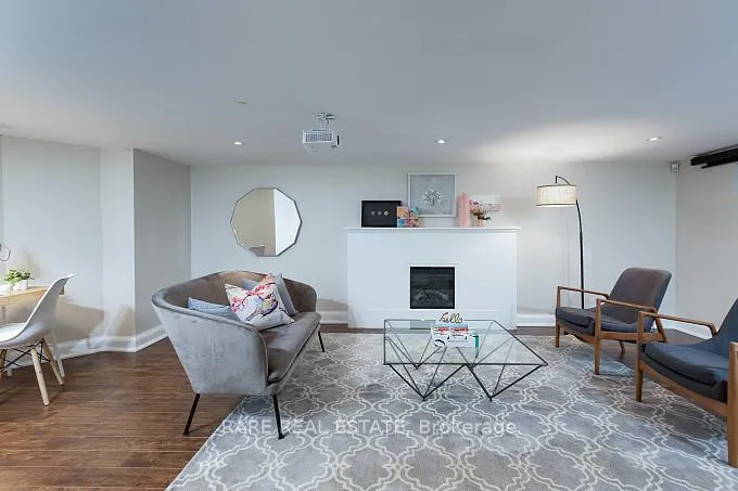 Photo 7 of 463 Donlands Avenue, Toronto, East York — HOMEH