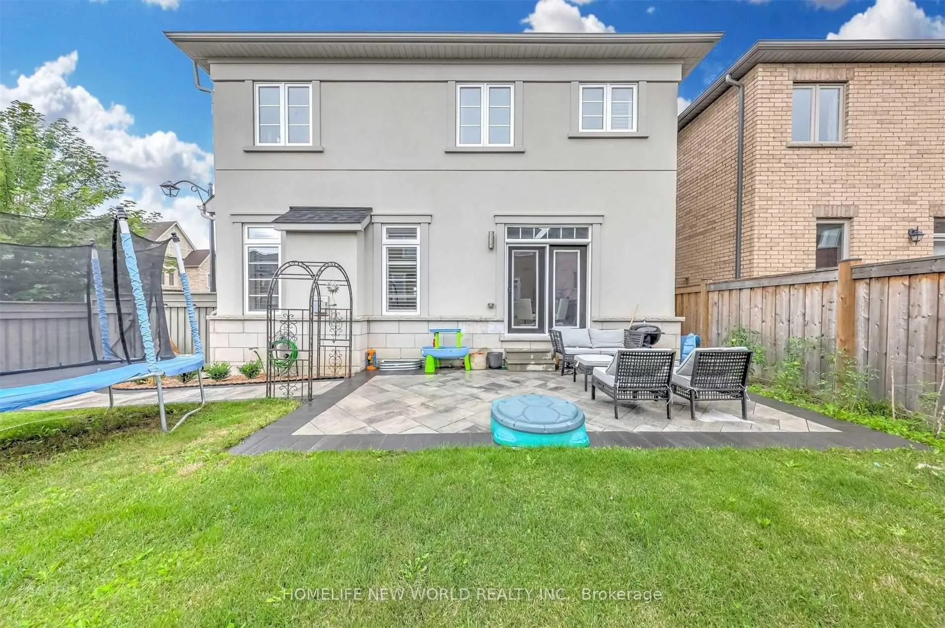 Photo 29 of 48 Roy Harper Avenue, Aurora, Rural Aurora — HOMEH