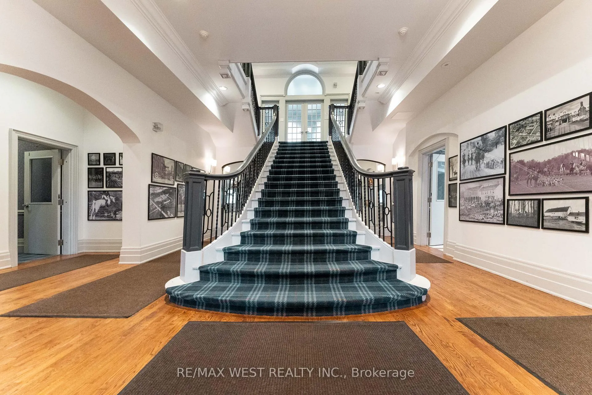 Photo 7 of Unit 208, 1111 Avenue Road, Toronto, Yonge-Eglinton — HOMEH