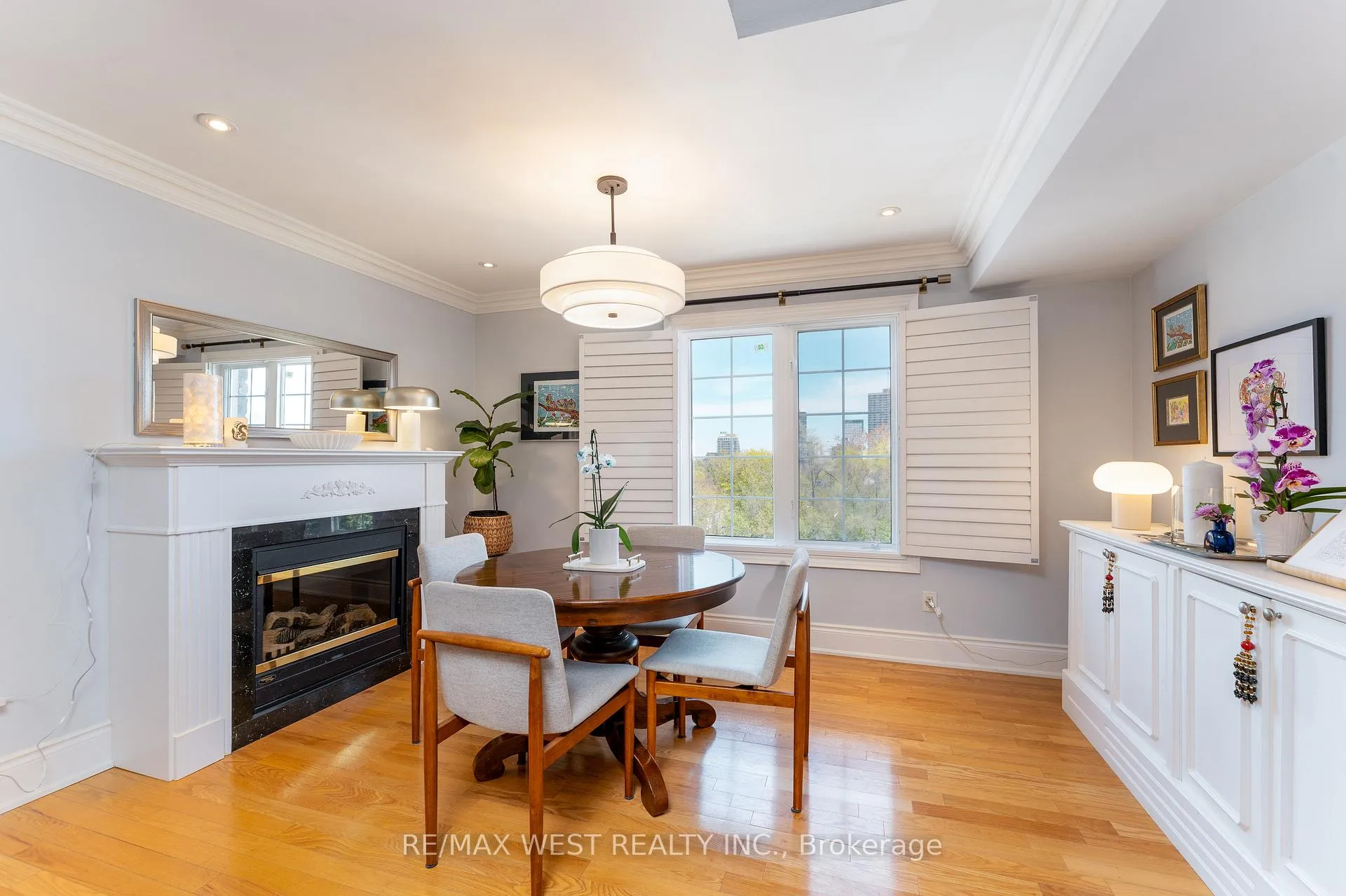Photo 10 of Unit 208, 1111 Avenue Road, Toronto, Yonge-Eglinton — HOMEH