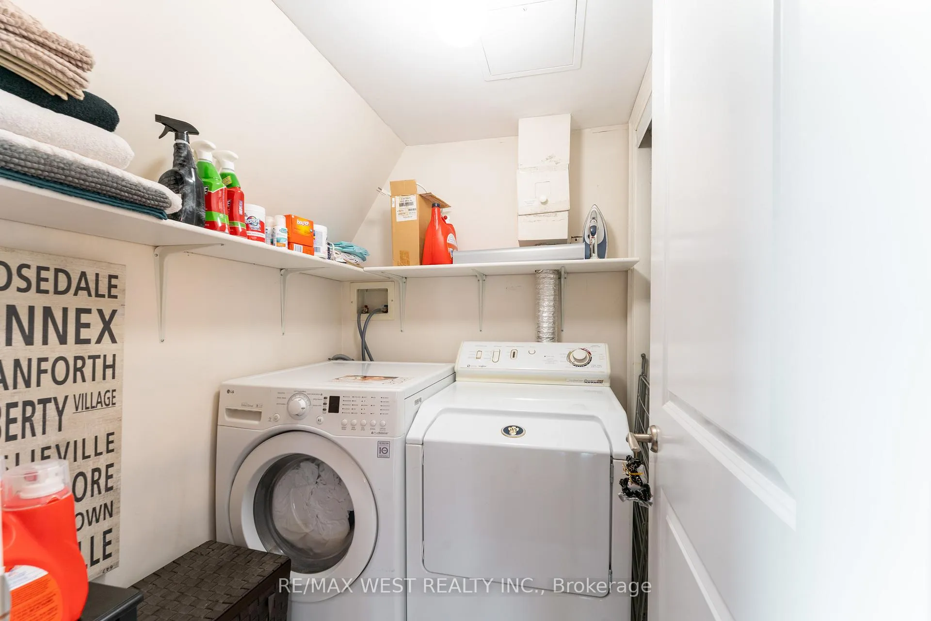 Photo 24 of Unit 208, 1111 Avenue Road, Toronto, Yonge-Eglinton — HOMEH