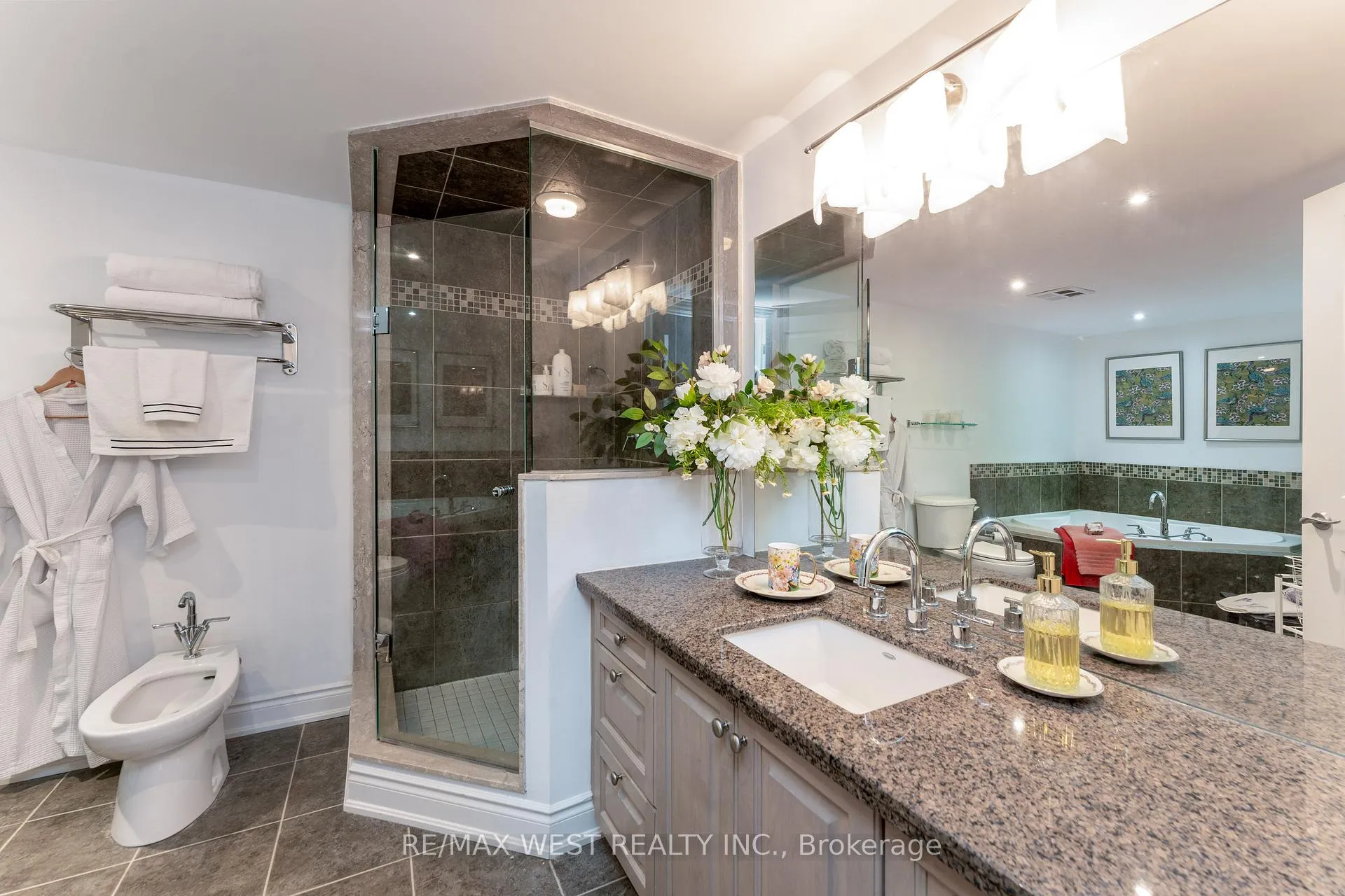 Photo 28 of Unit 208, 1111 Avenue Road, Toronto, Yonge-Eglinton — HOMEH