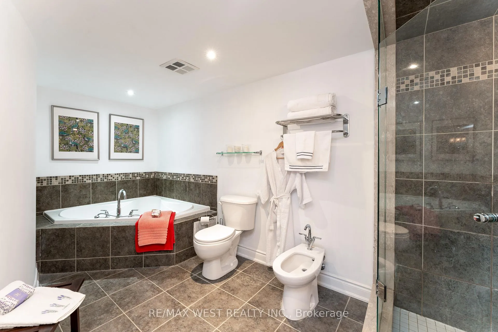 Photo 29 of Unit 208, 1111 Avenue Road, Toronto, Yonge-Eglinton — HOMEH