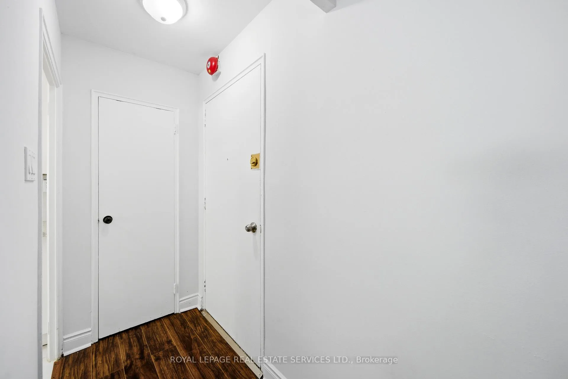 Photo 3 of Unit 107, 177 Stephen Drive, Etobicoke, Stonegate-Queensway — HOMEH
