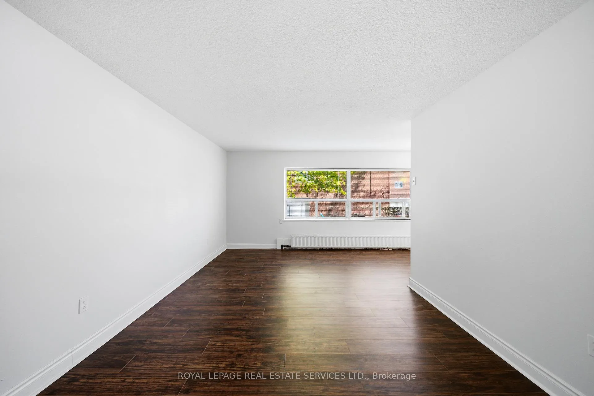 Photo 5 of Unit 107, 177 Stephen Drive, Etobicoke, Stonegate-Queensway — HOMEH