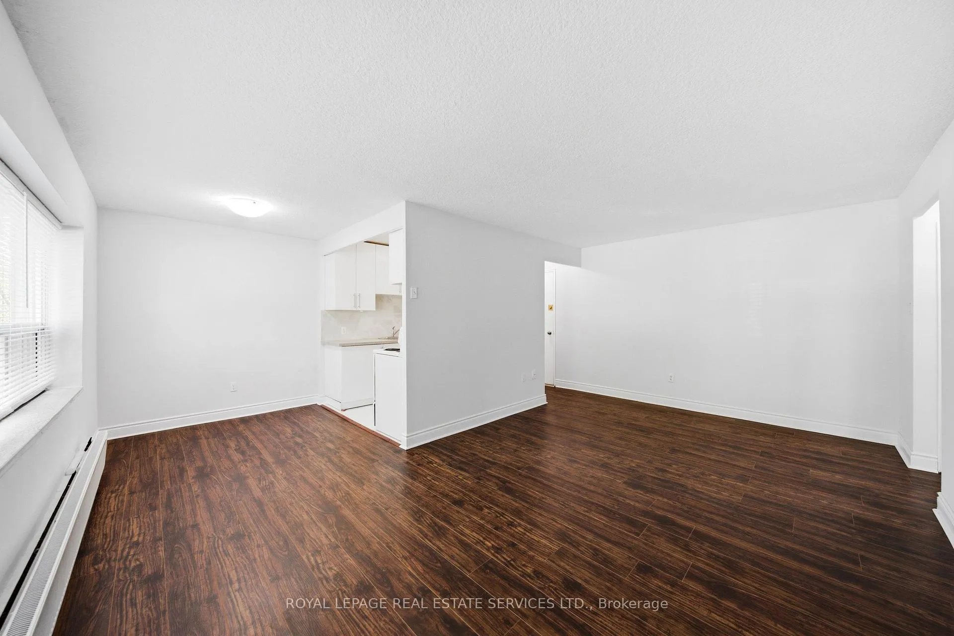 Photo 7 of Unit 107, 177 Stephen Drive, Etobicoke, Stonegate-Queensway — HOMEH
