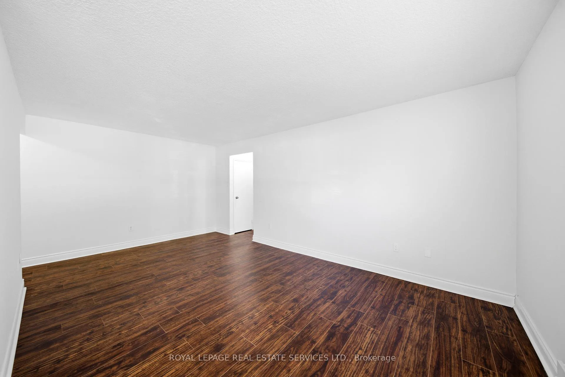 Photo 8 of Unit 107, 177 Stephen Drive, Etobicoke, Stonegate-Queensway — HOMEH