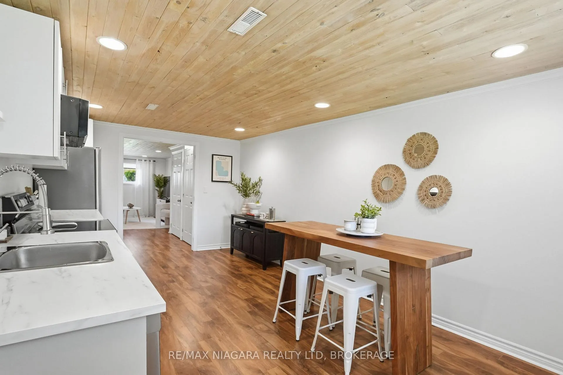 Photo 36 of 129 Elma Street, St. Catharines, Lakeport — HOMEH