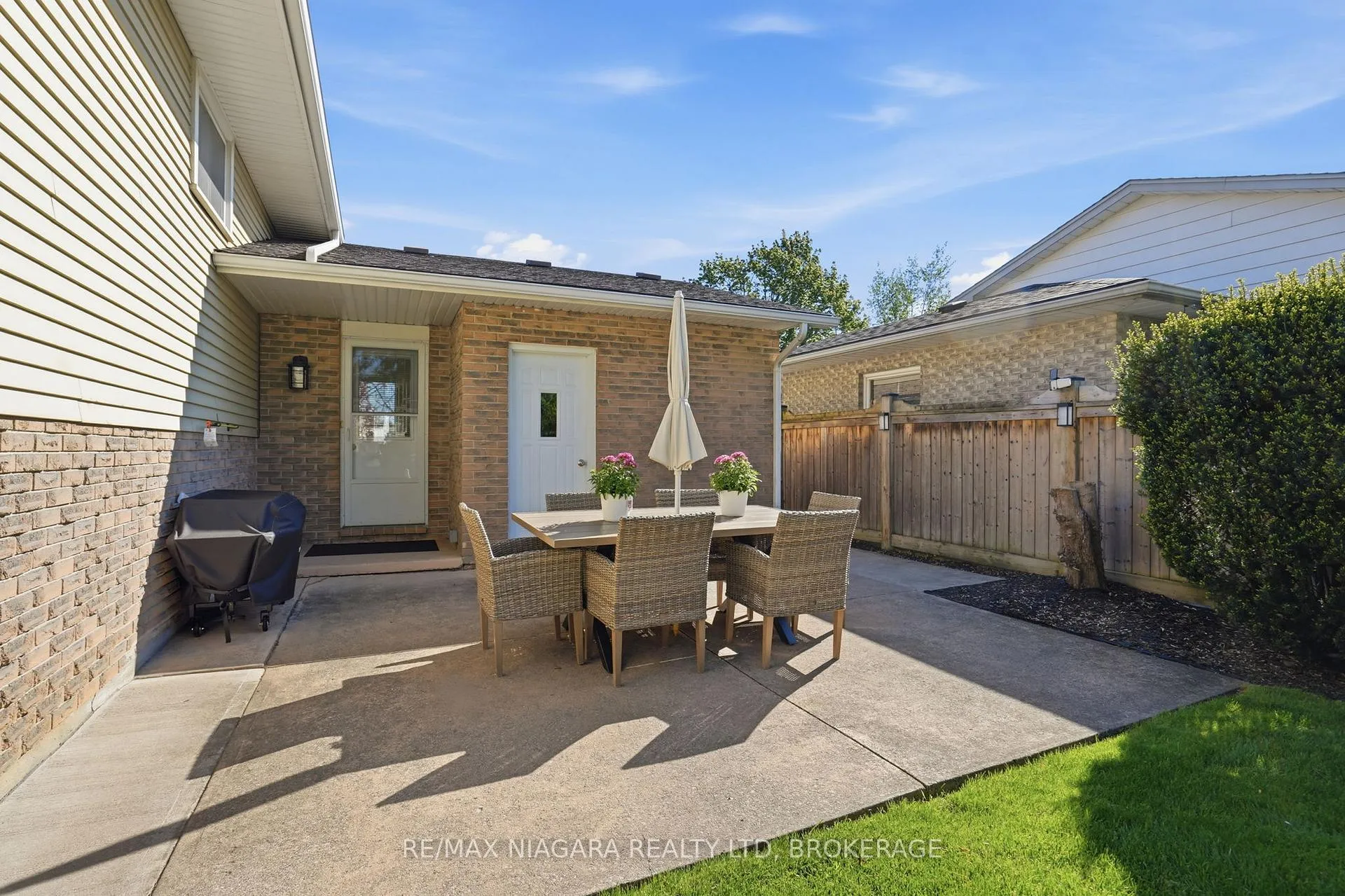 Photo 43 of 129 Elma Street, St. Catharines, Lakeport — HOMEH