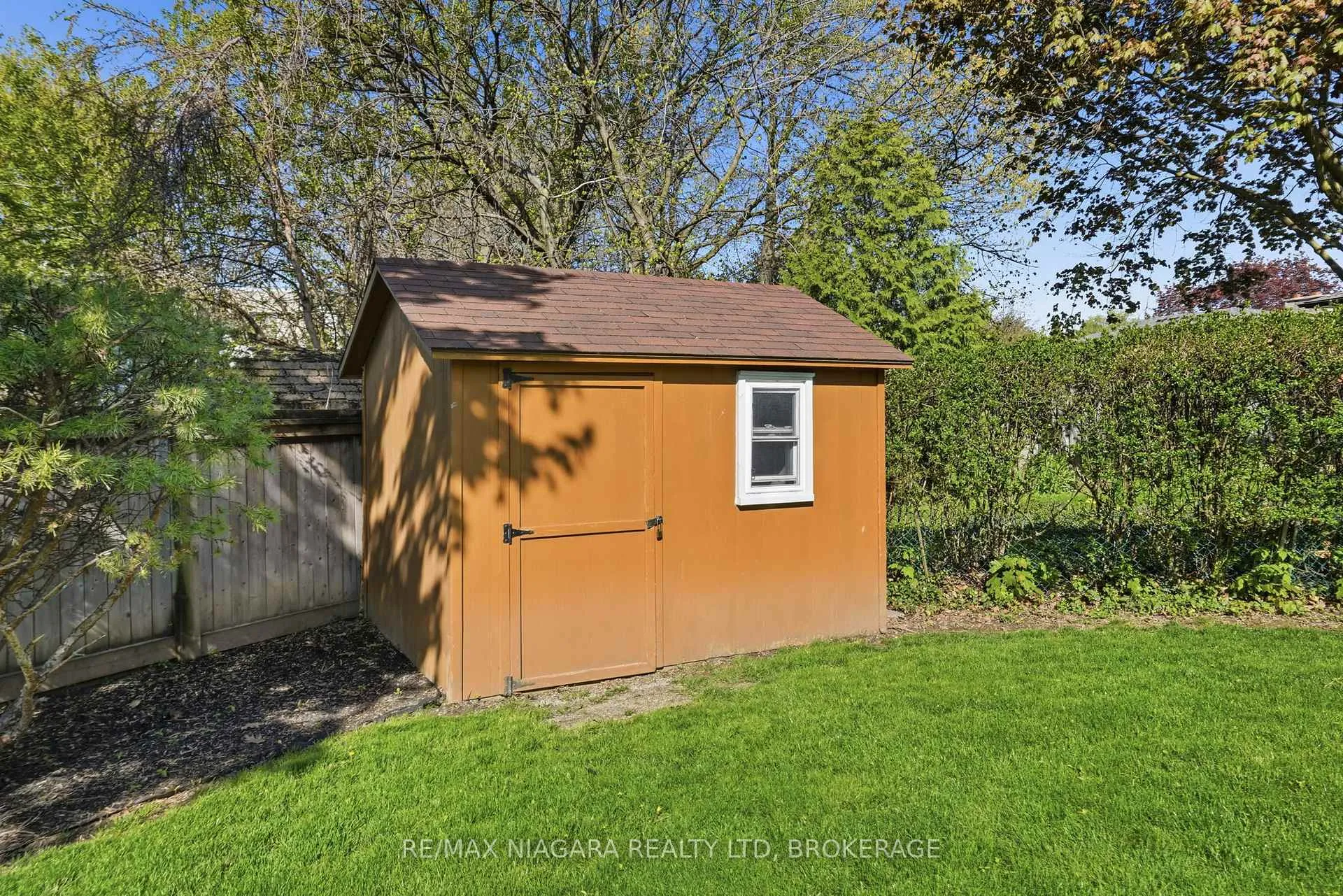 Photo 44 of 129 Elma Street, St. Catharines, Lakeport — HOMEH