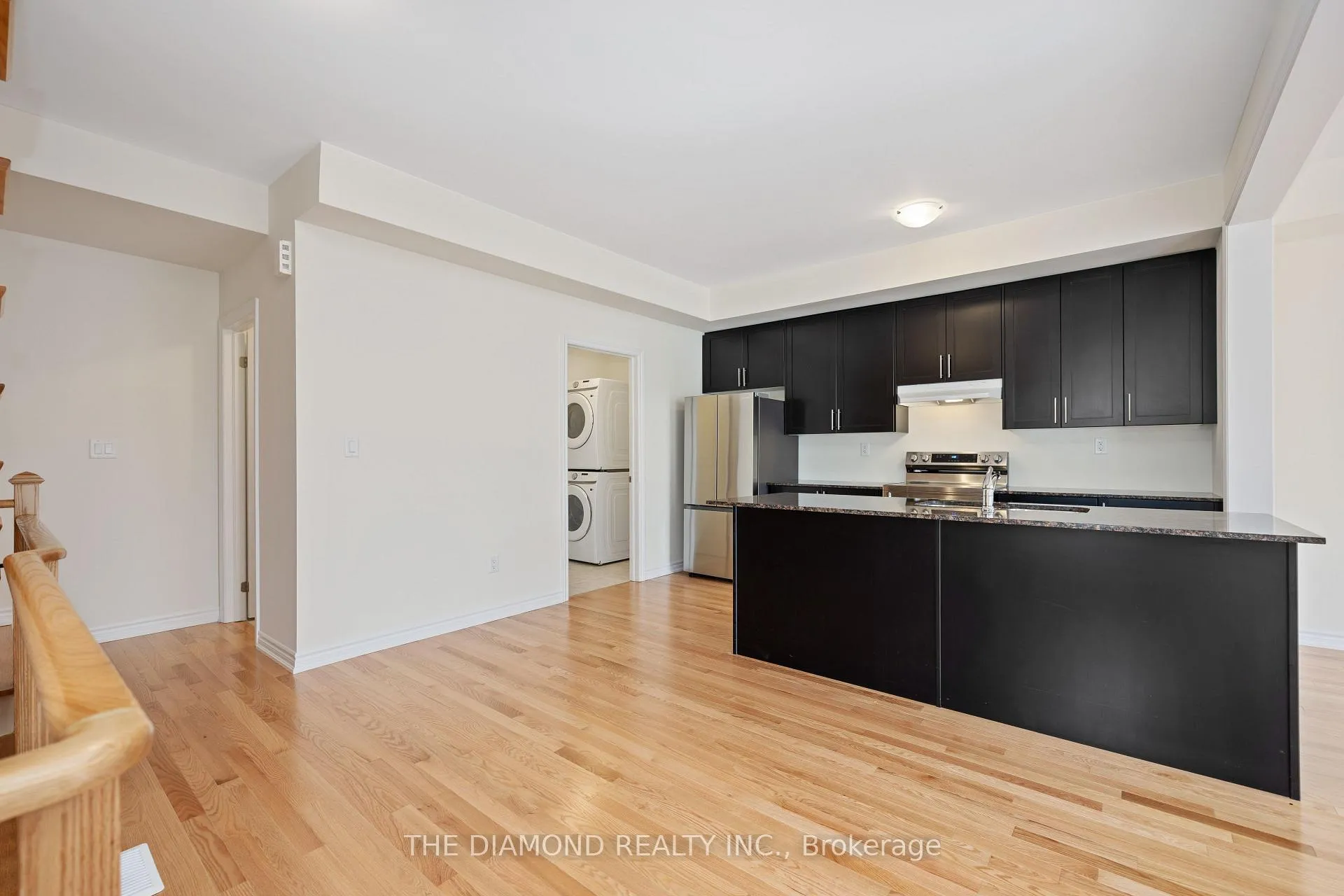 Photo 6 of 27 Gunton Street, Aurora, Bayview Northeast — HOMEH