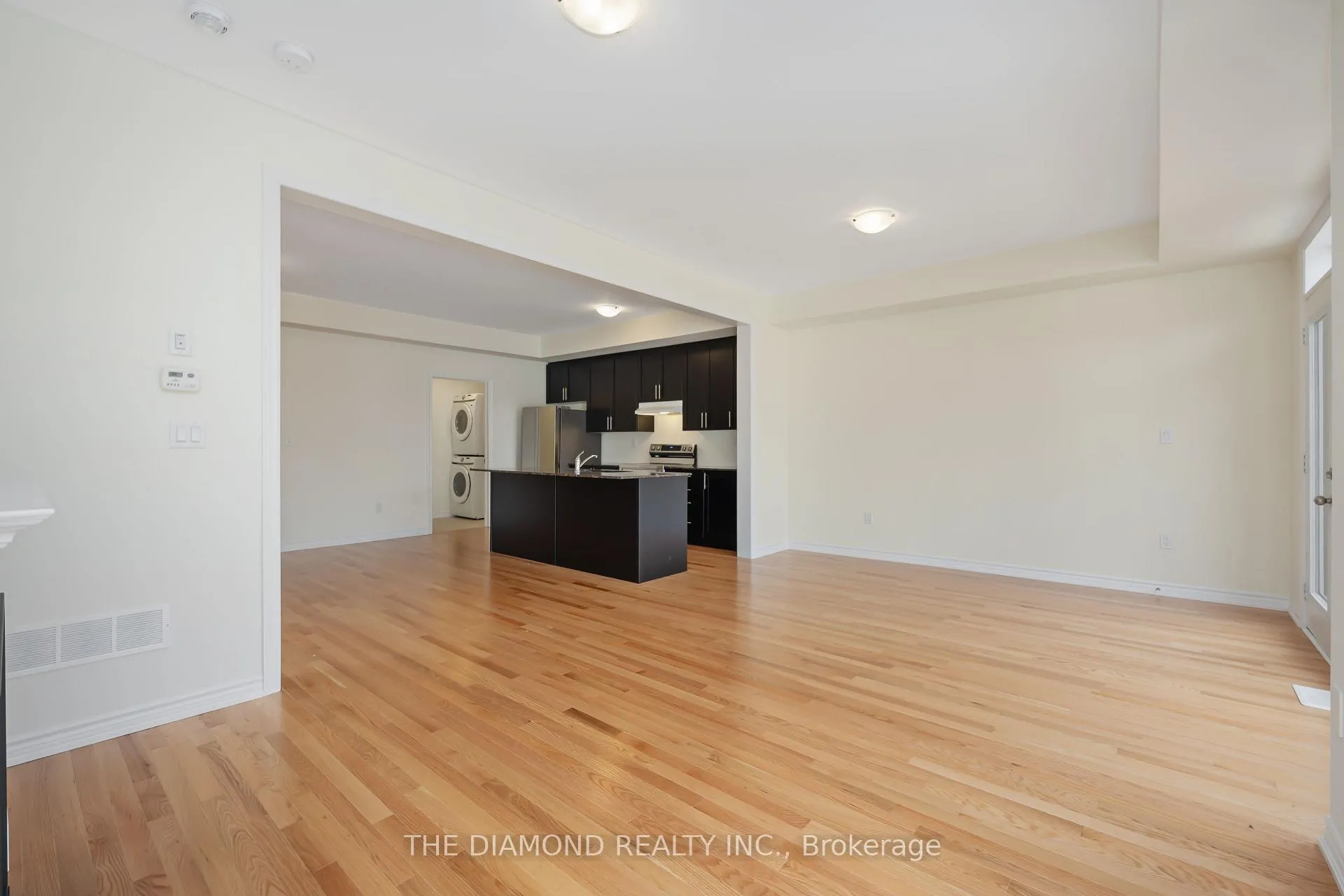Photo 17 of 27 Gunton Street, Aurora, Bayview Northeast — HOMEH