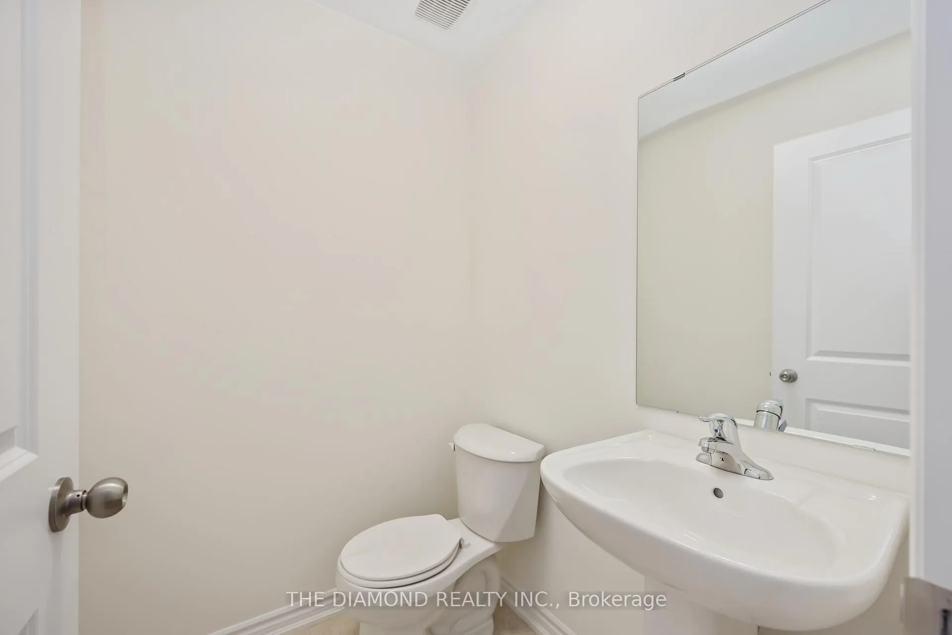 Photo 21 of 27 Gunton Street, Aurora, Bayview Northeast — HOMEH