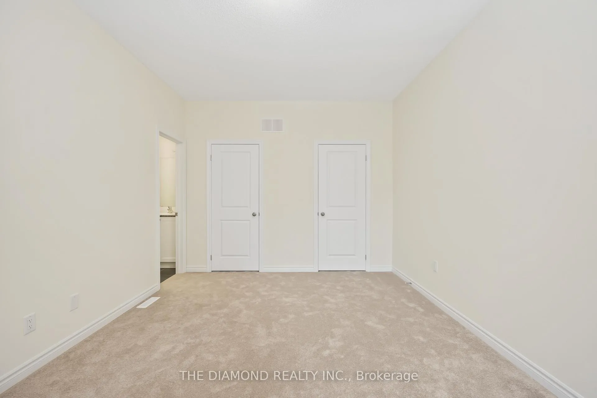 Photo 23 of 27 Gunton Street, Aurora, Bayview Northeast — HOMEH