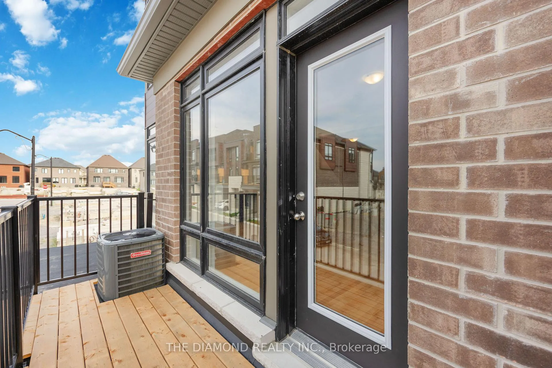 Photo 33 of 27 Gunton Street, Aurora, Bayview Northeast — HOMEH