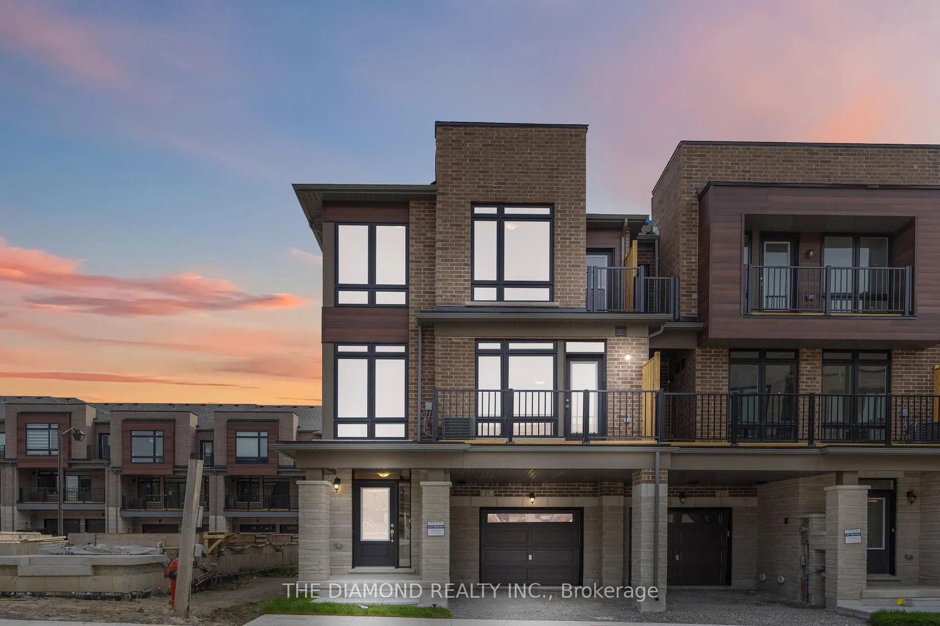 Photo 37 of 27 Gunton Street, Aurora, Bayview Northeast — HOMEH