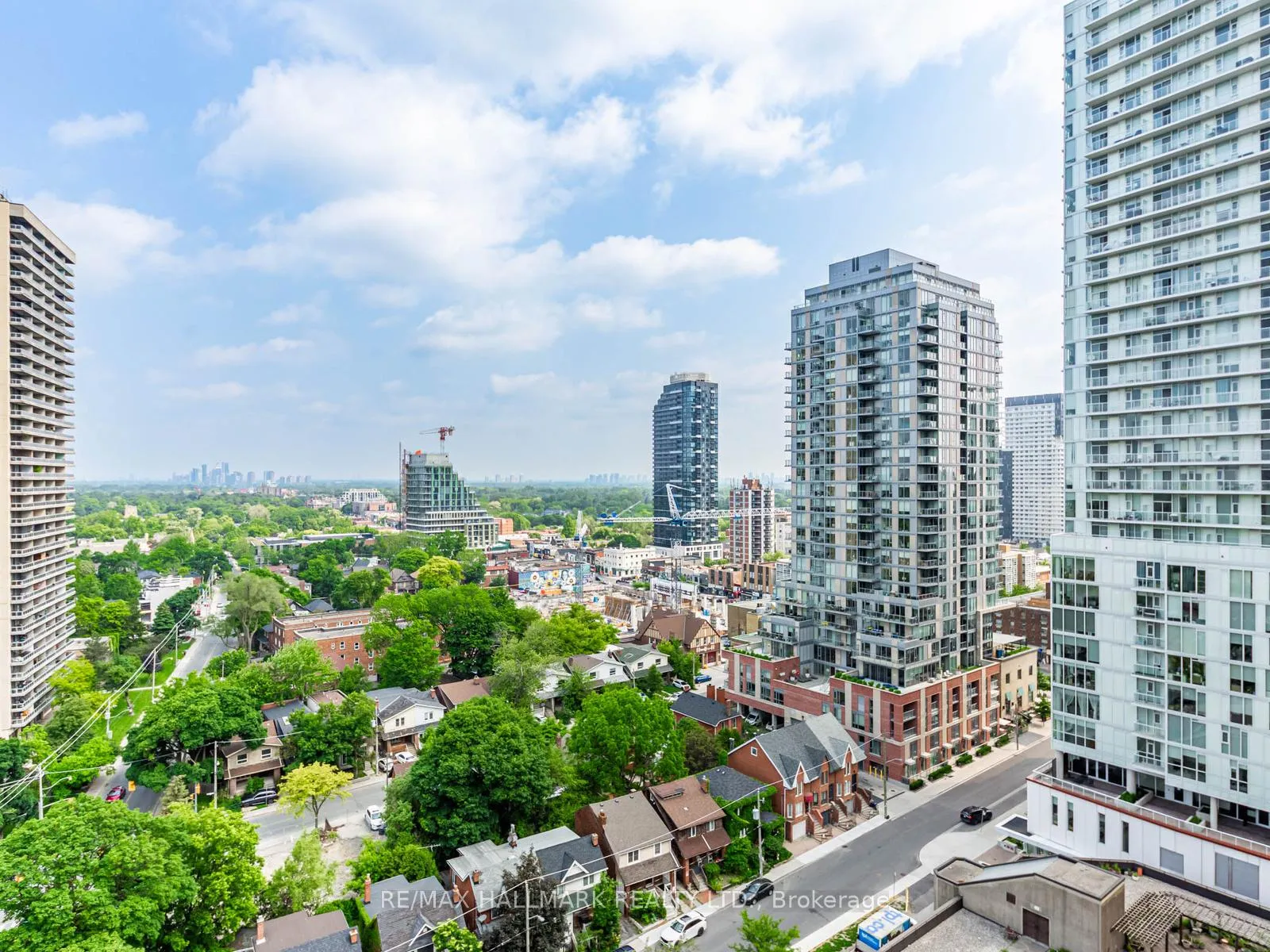Photo 27 of Unit 1702, 58 Orchard View Boulevard, Toronto, Yonge-Eglinton — HOMEH